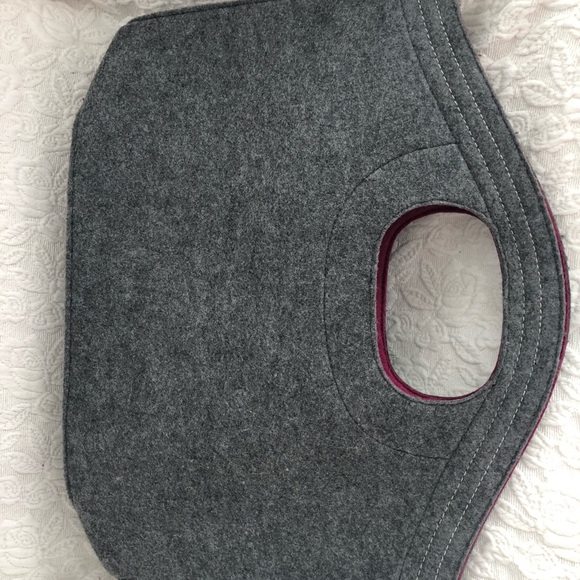 The Hampton Classic horse show grey bag.  Excellent condition. Polyester $50.00. - Picture 2 of 3